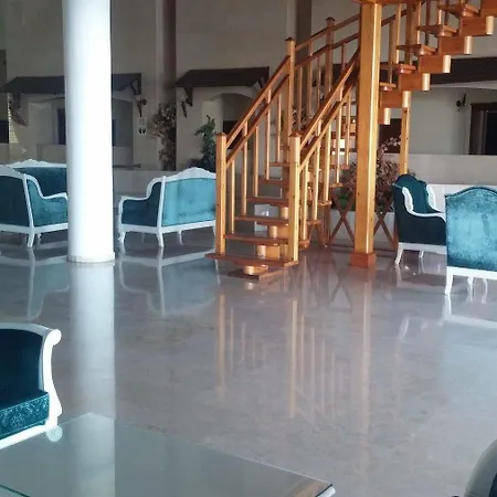 Valeri Hotel 3*